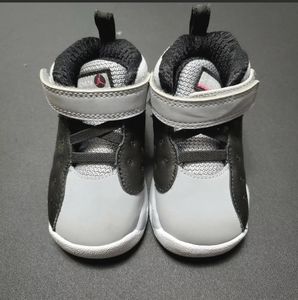 PRE-OWNED JORDAN SNEAKERS UNISEX CHILD SZ 4 BLACK